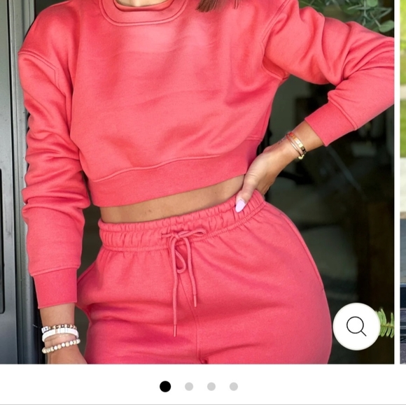 Mono B cropped sweatshirt - Picture 1 of 4